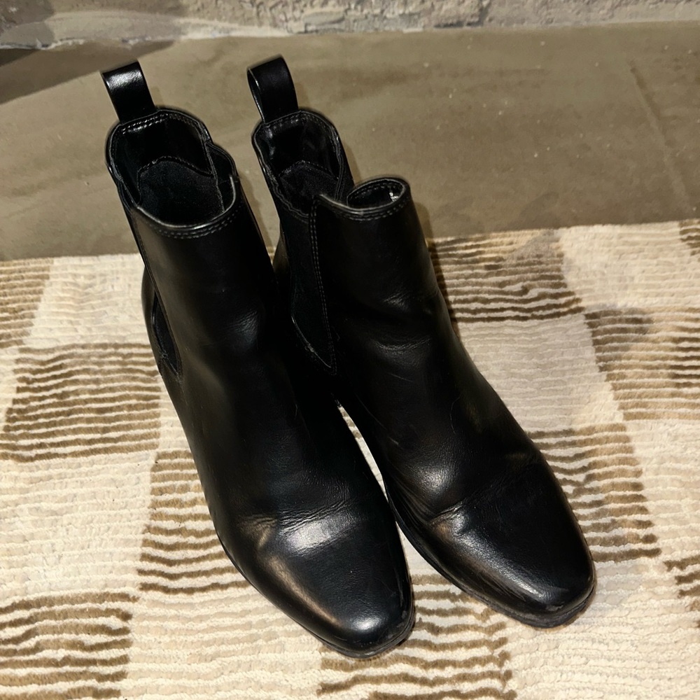 leather booties - Picture 2 of 5
